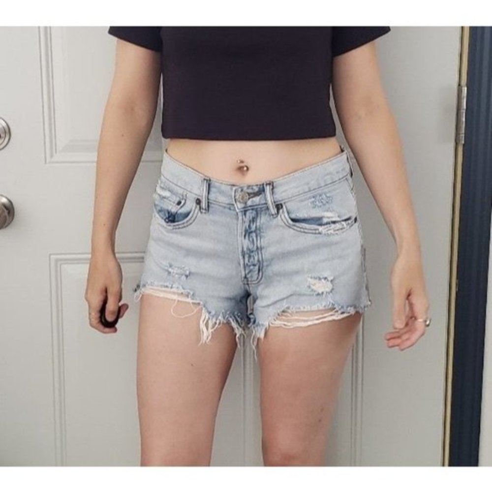 BDG Denim Cut Off Short Shorts‎